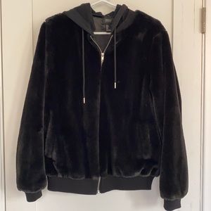Black Faux Fur Zip Hoodie - Forever 21 - SZ L